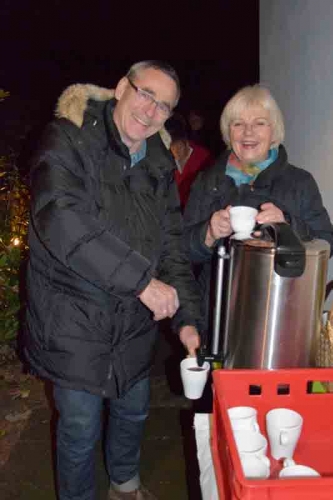 image 05kirche-nieder-beerbach-weihnachten-gluehwein__24-12-2016-jpg