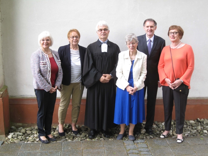 image 45b-konfirmation-kirchenvorstand__20-05-2018-jpg